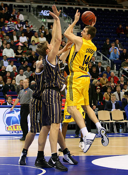 新一届的比 新一届的比