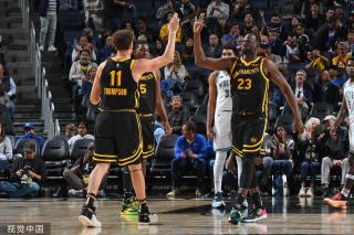 我心纯白，瓦拉内宣布退役发了20张图，9张与皇马有关