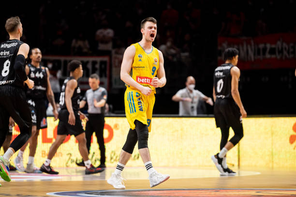 巴黎控场能力压倒性